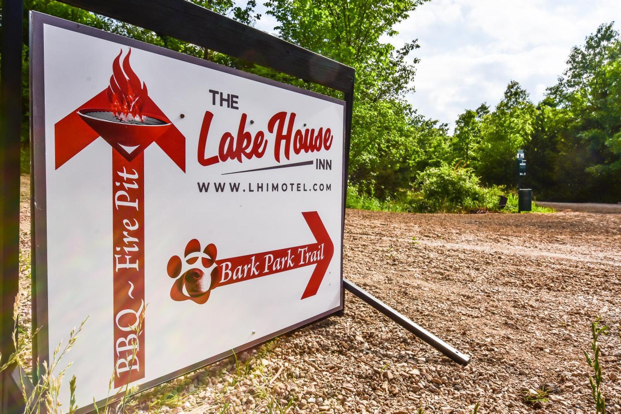 The Lake House 2*