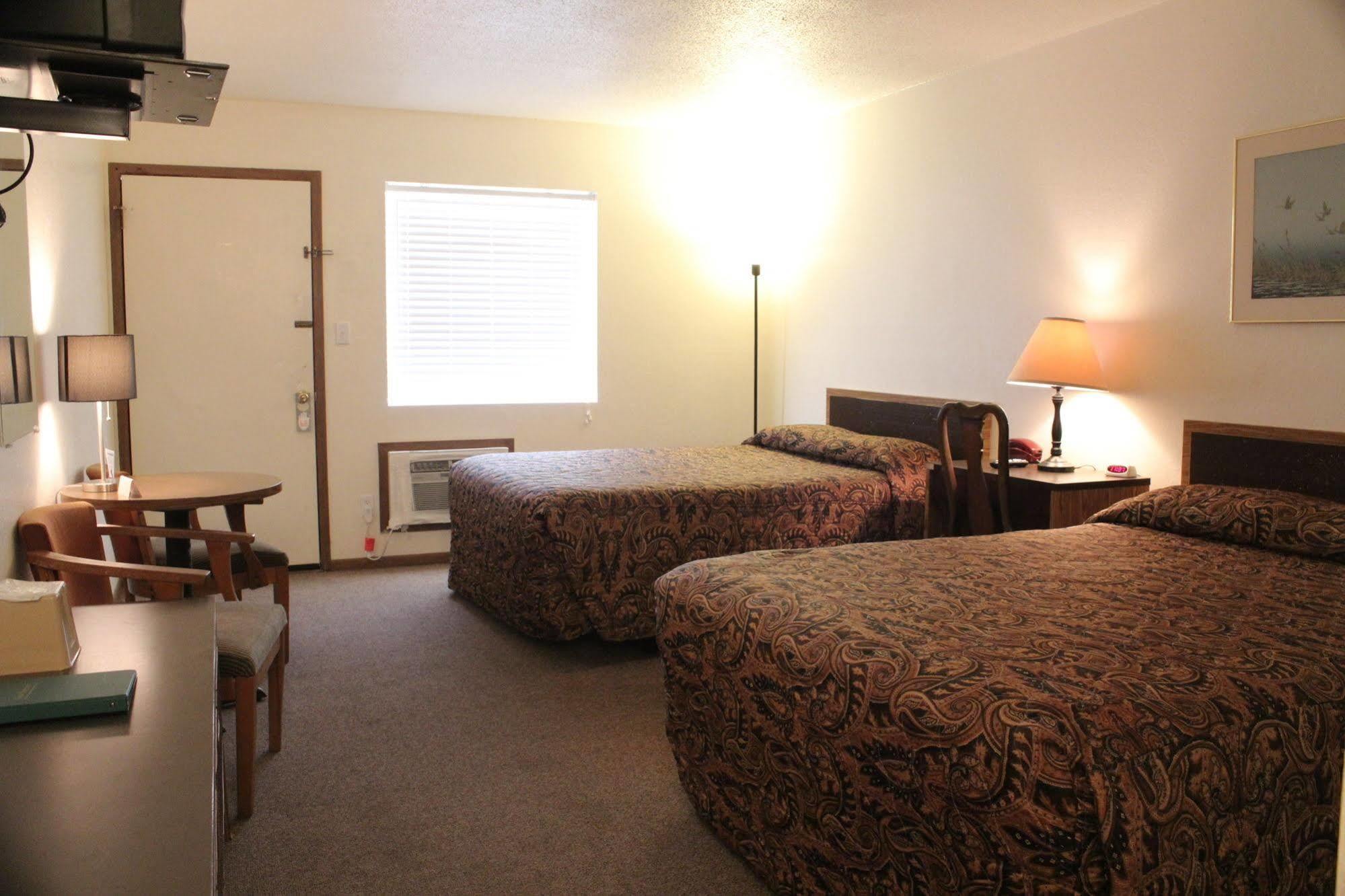 The Lake House Motel