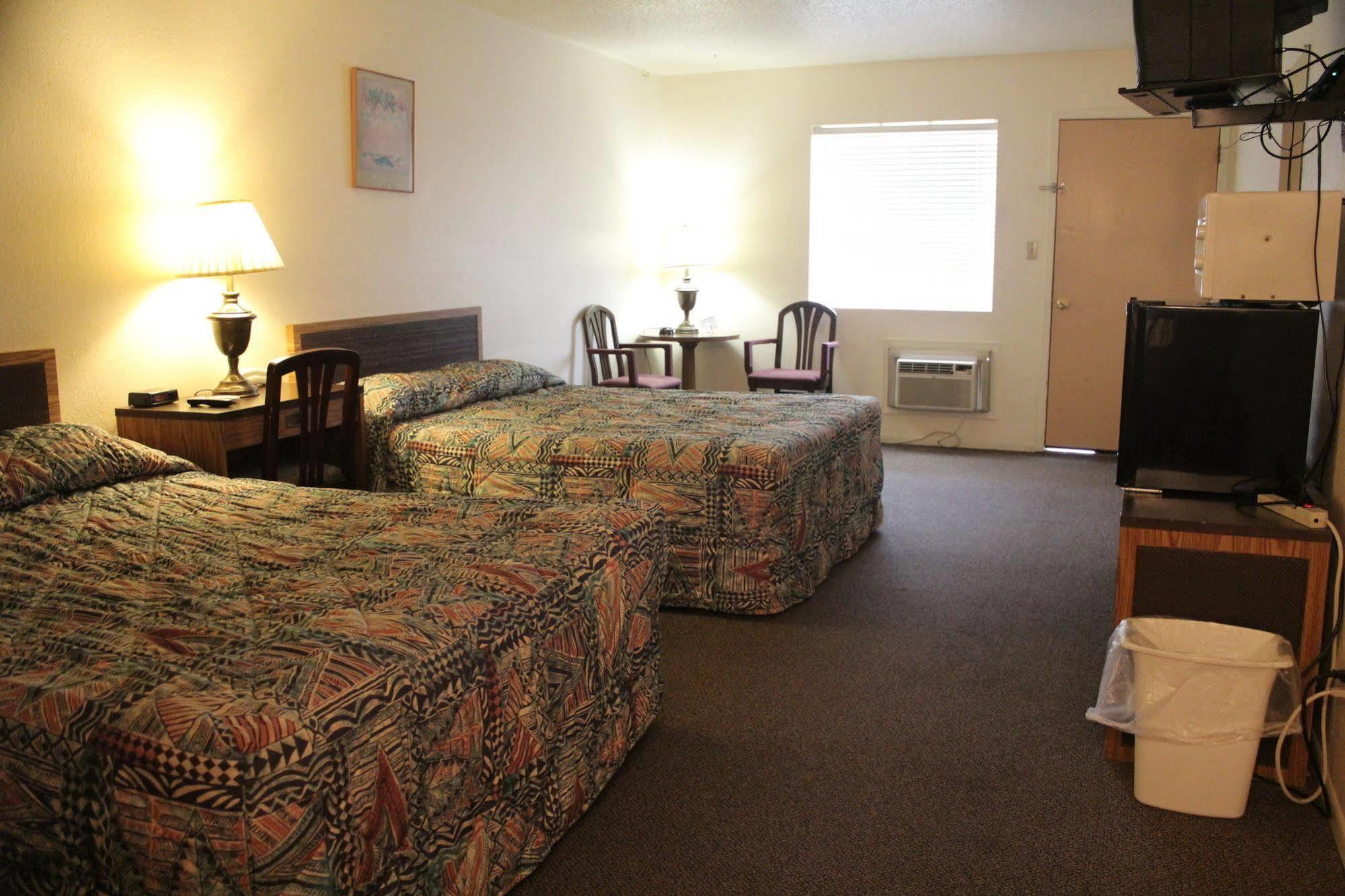 Motel The Lake House