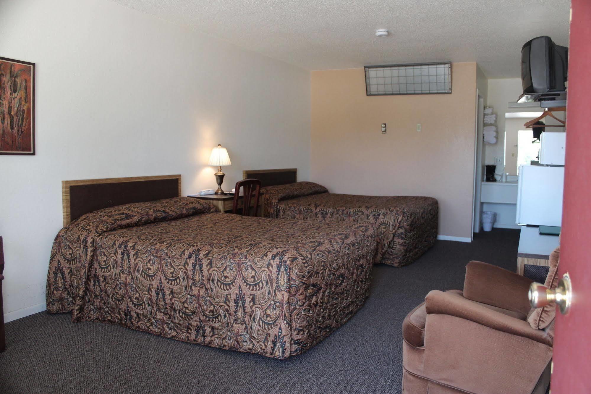 The Lake House Motel