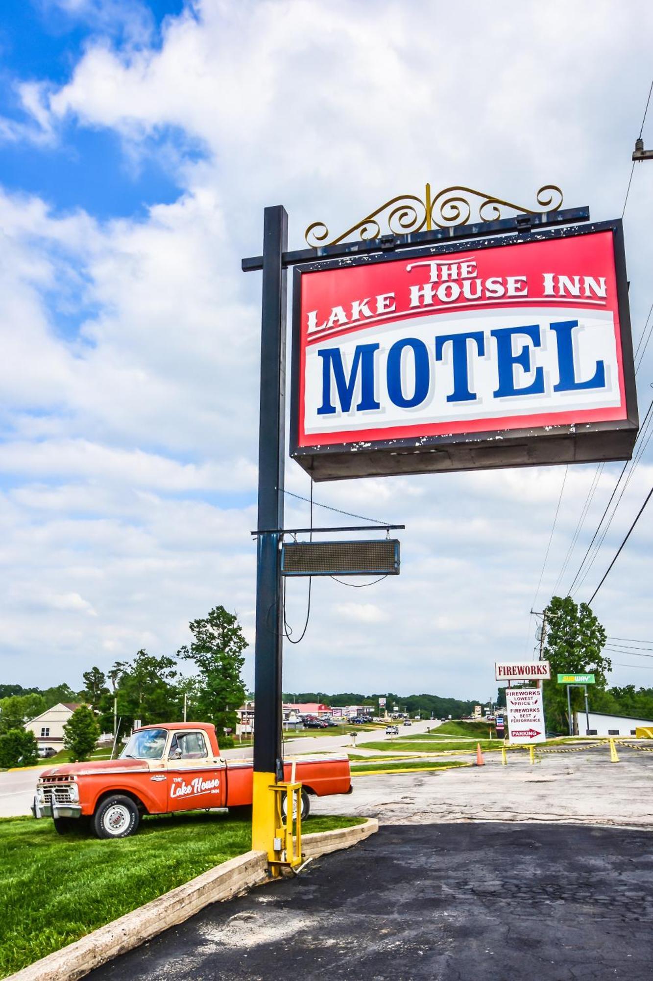 The Lake House Motel